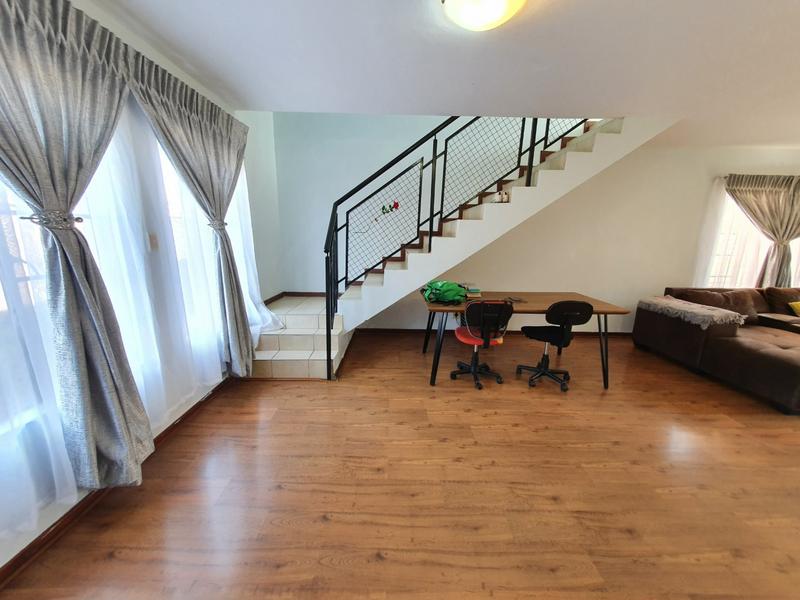 4 Bedroom Property for Sale in Theresa Park Gauteng