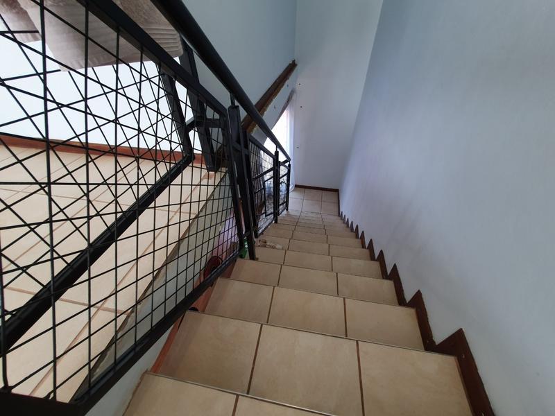 4 Bedroom Property for Sale in Theresa Park Gauteng