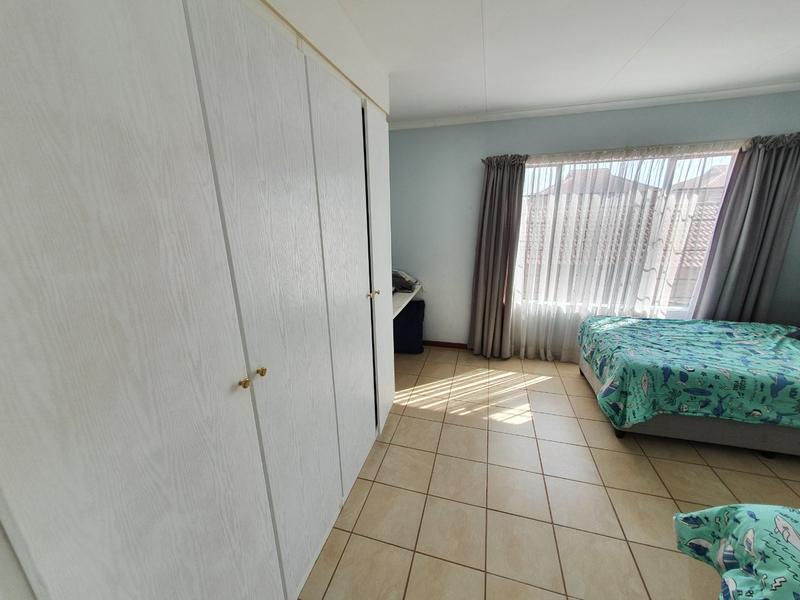 4 Bedroom Property for Sale in Theresa Park Gauteng