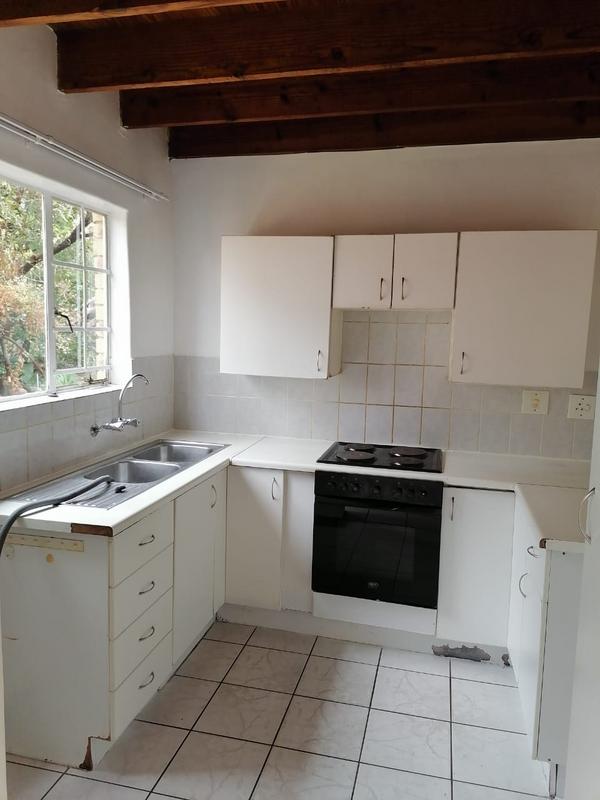 To Let 2 Bedroom Property for Rent in La Montagne Gauteng