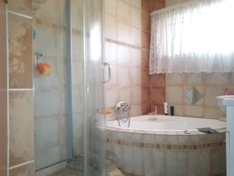 4 Bedroom Property for Sale in Lilianton Gauteng