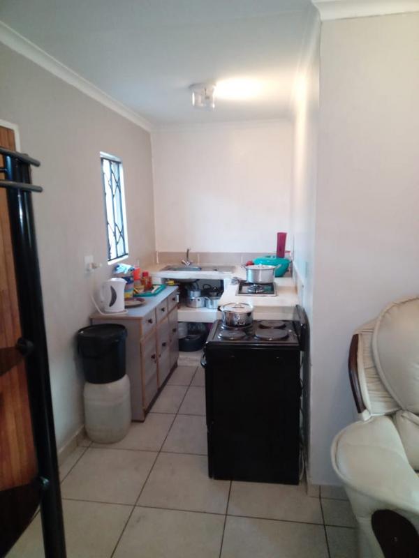 2 Bedroom Property for Sale in Protea Glen Gauteng