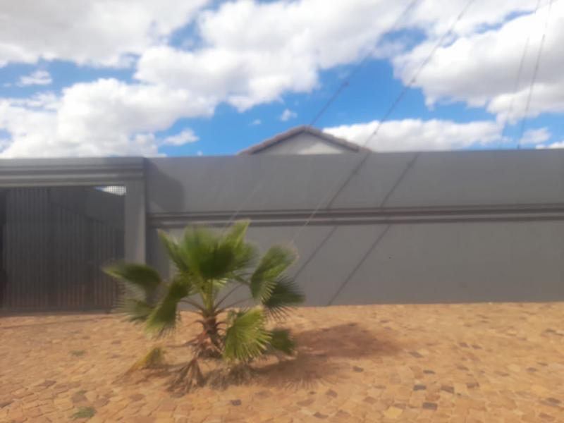 2 Bedroom Property for Sale in Protea Glen Gauteng