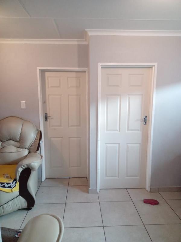 2 Bedroom Property for Sale in Protea Glen Gauteng