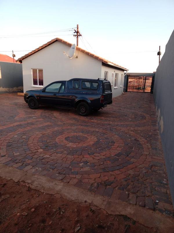 2 Bedroom Property for Sale in Protea Glen Gauteng
