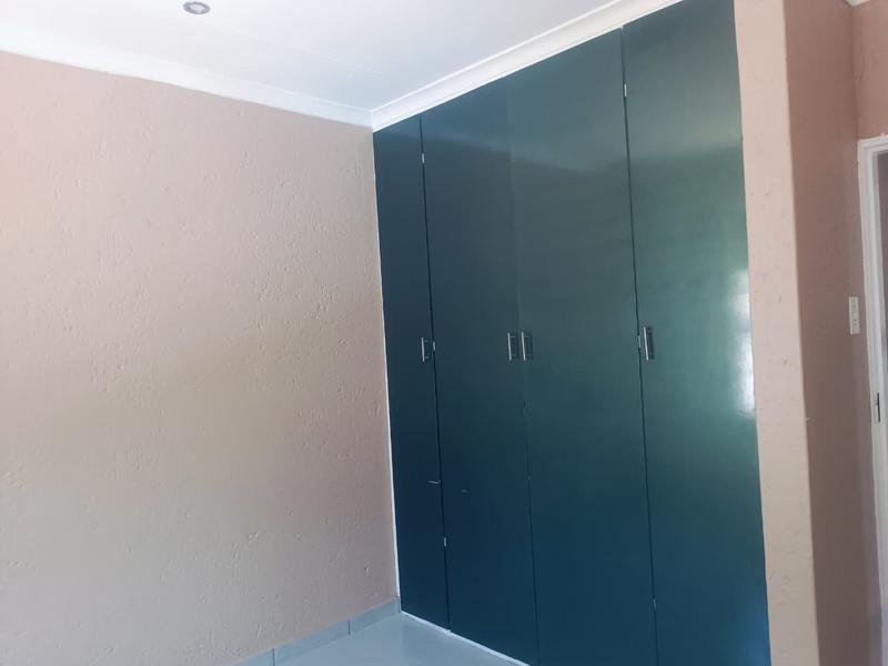 To Let 3 Bedroom Property for Rent in Bramley Gauteng