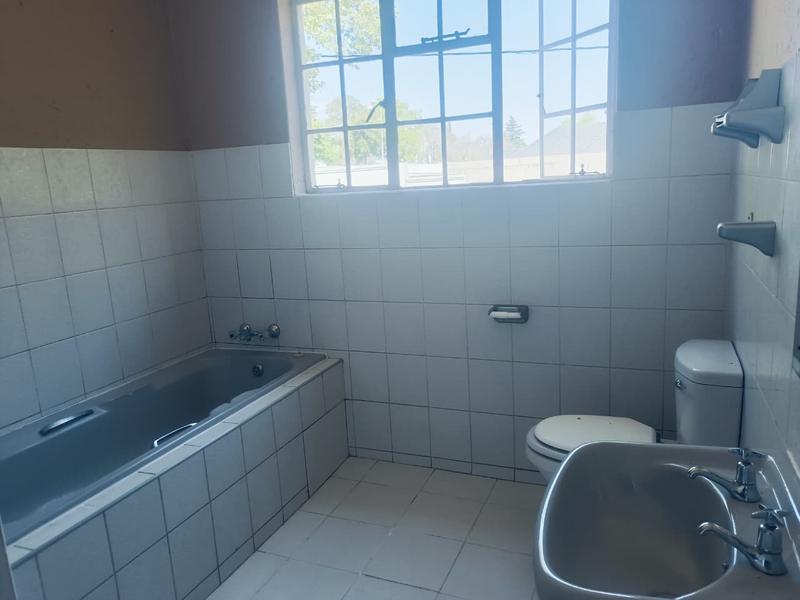 To Let 3 Bedroom Property for Rent in Bramley Gauteng