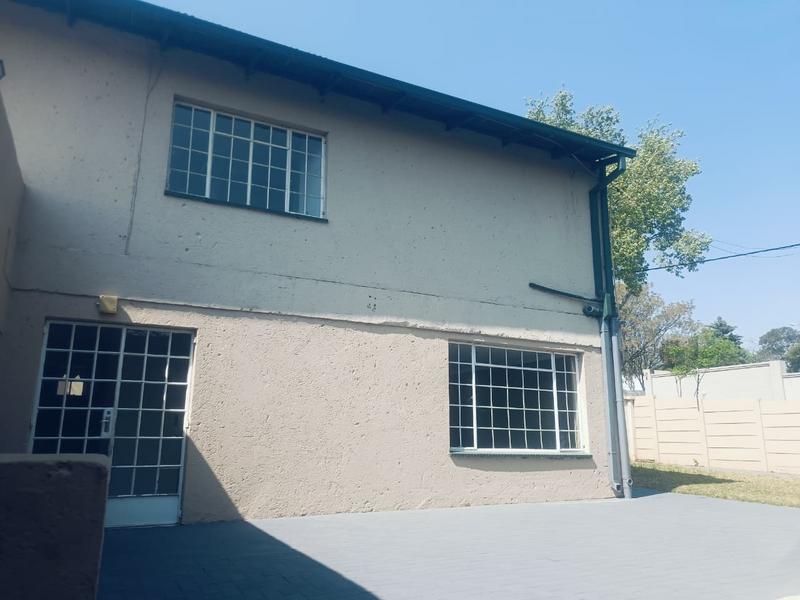 To Let 3 Bedroom Property for Rent in Bramley Gauteng