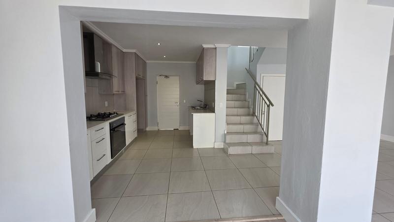 To Let 3 Bedroom Property for Rent in Bryanston Gauteng