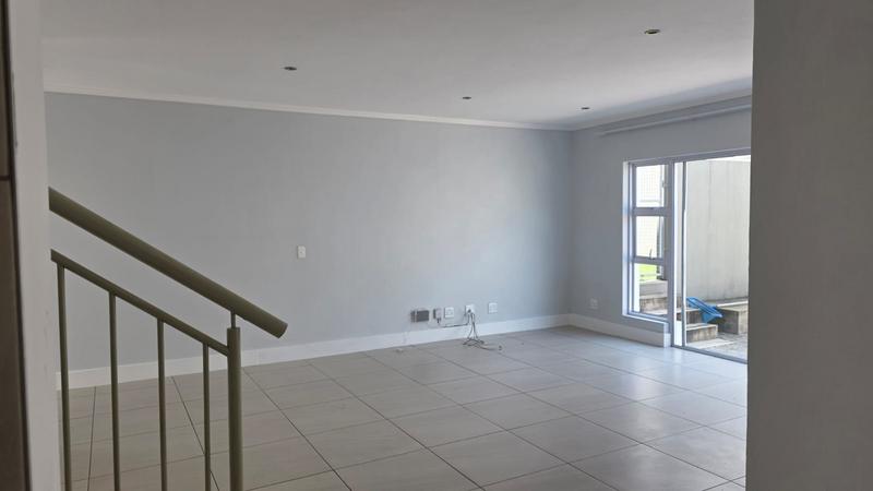 To Let 3 Bedroom Property for Rent in Bryanston Gauteng