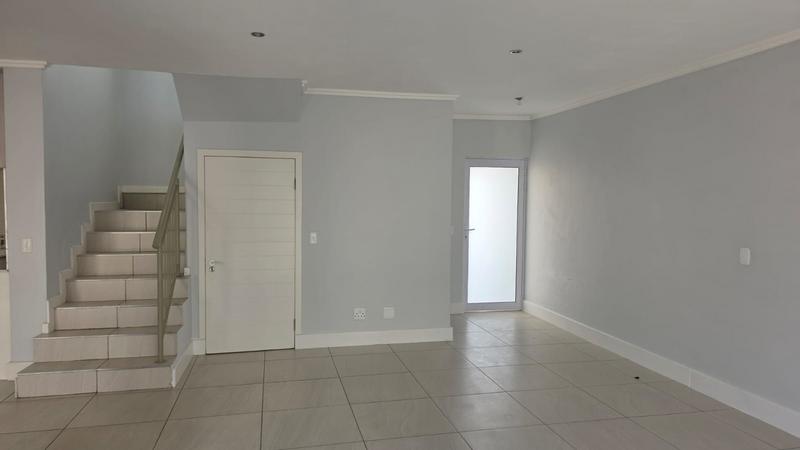 To Let 3 Bedroom Property for Rent in Bryanston Gauteng