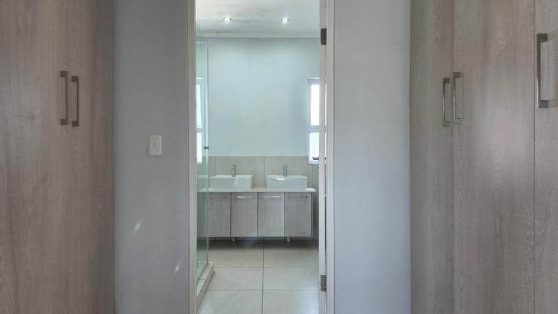 To Let 3 Bedroom Property for Rent in Bryanston Gauteng