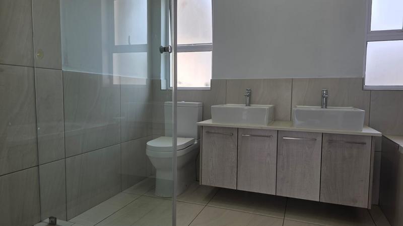 To Let 3 Bedroom Property for Rent in Bryanston Gauteng