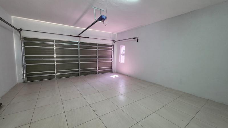 To Let 3 Bedroom Property for Rent in Bryanston Gauteng