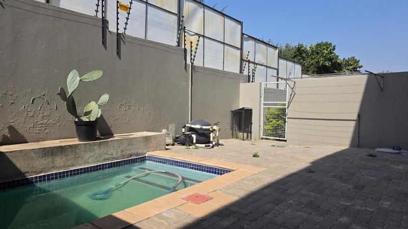To Let 3 Bedroom Property for Rent in Bryanston Gauteng