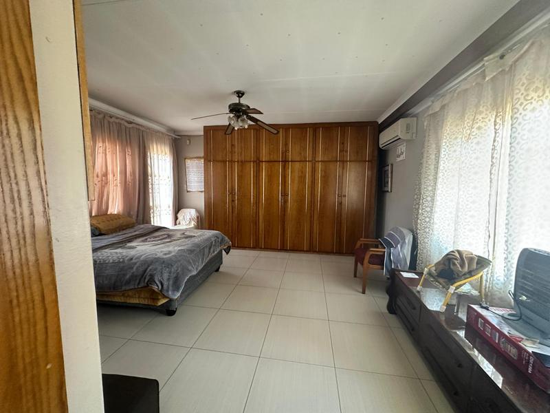 5 Bedroom Property for Sale in Erasmia Gauteng