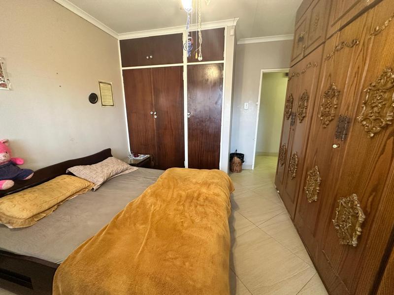 5 Bedroom Property for Sale in Erasmia Gauteng