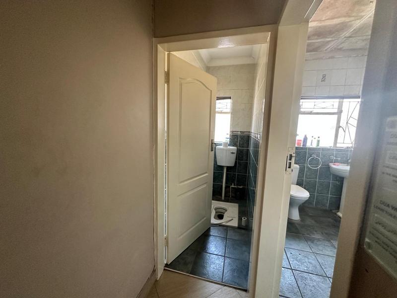 5 Bedroom Property for Sale in Erasmia Gauteng