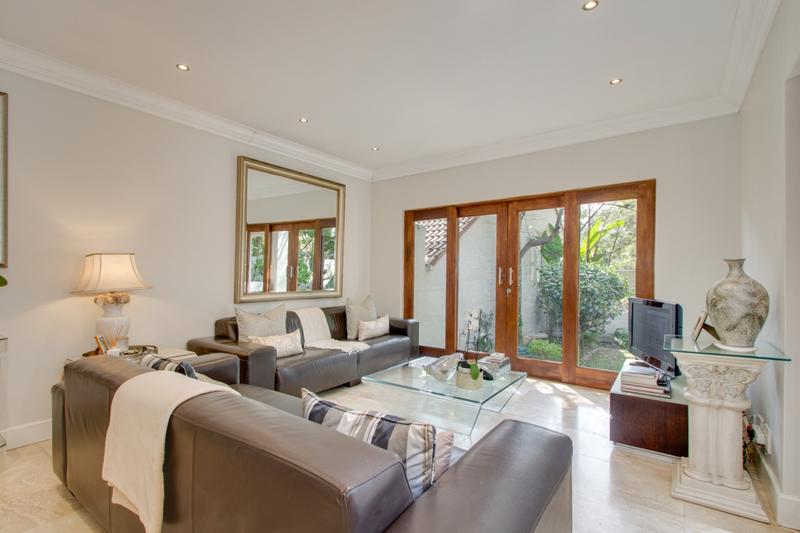 3 Bedroom Property for Sale in Sandhurst Gauteng