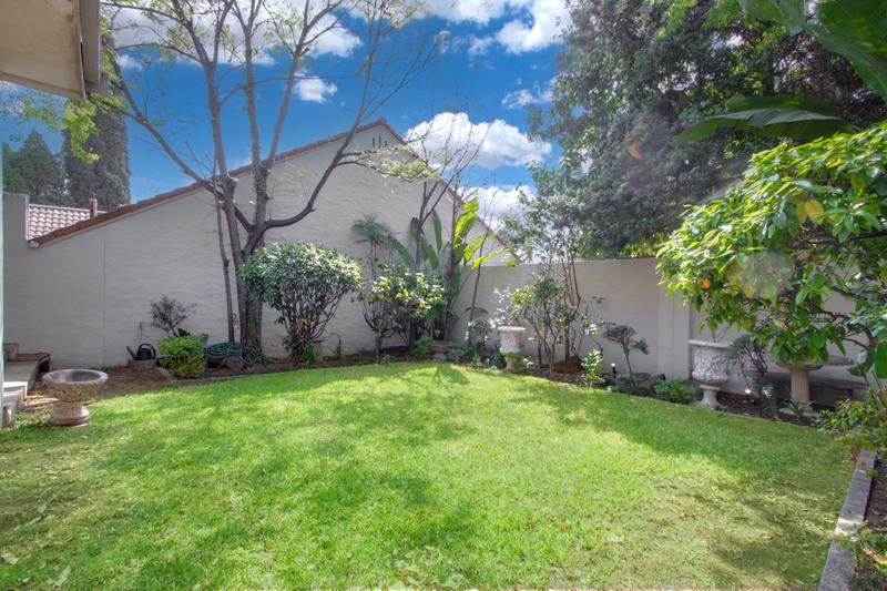 3 Bedroom Property for Sale in Sandhurst Gauteng