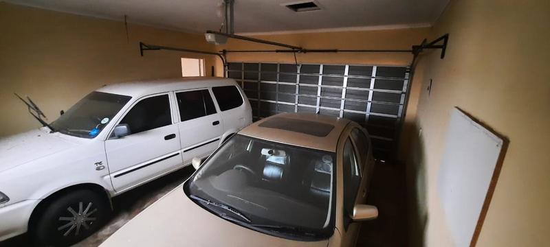 To Let 3 Bedroom Property for Rent in Hillshaven Gauteng