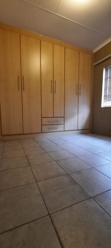 To Let 3 Bedroom Property for Rent in Hillshaven Gauteng