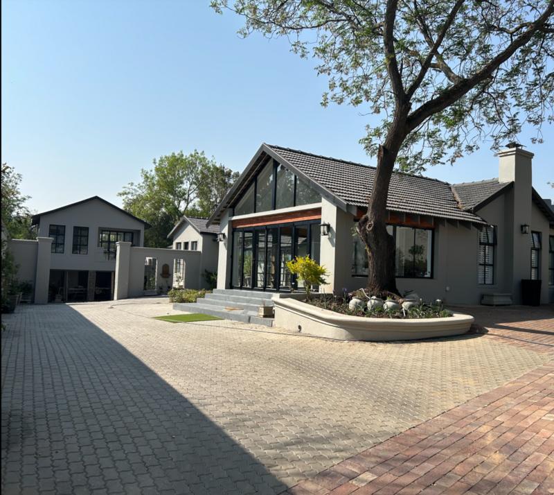 1 Bedroom Property for Sale in Bryanston Gauteng