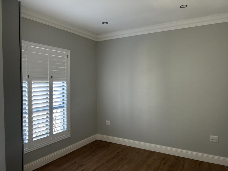 1 Bedroom Property for Sale in Bryanston Gauteng