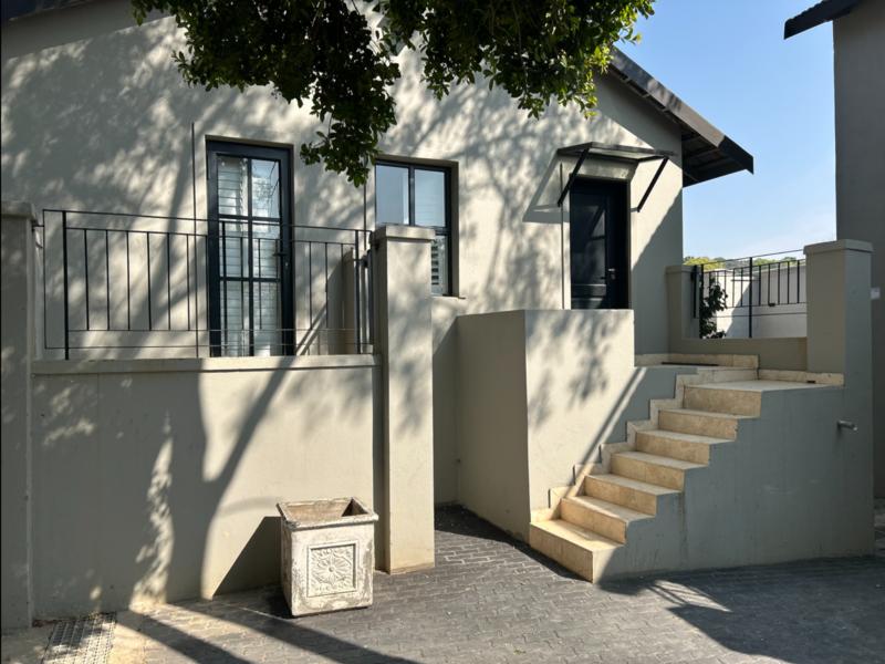 1 Bedroom Property for Sale in Bryanston Gauteng