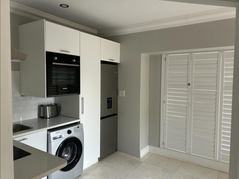 1 Bedroom Property for Sale in Bryanston Gauteng