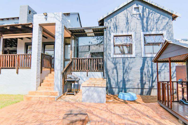 To Let 4 Bedroom Property for Rent in Copperleaf Estate Gauteng