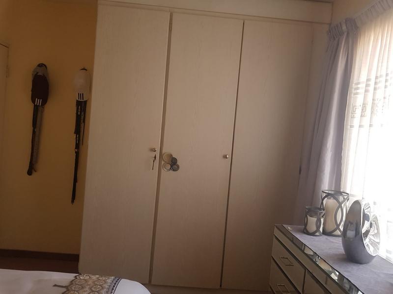 To Let 2 Bedroom Property for Rent in Equestria Gauteng