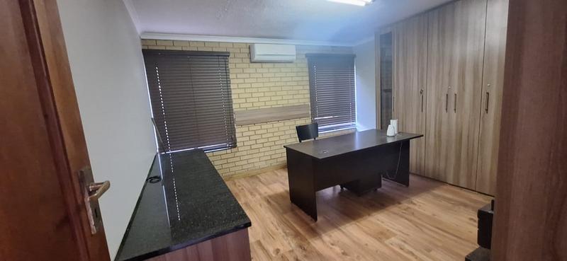 5 Bedroom Property for Sale in Vanderbijlpark SW 5 Gauteng