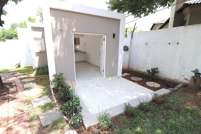 1 Bedroom Property for Sale in Petervale Gauteng