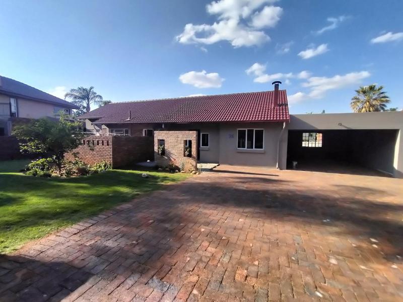 3 Bedroom Property for Sale in Rooihuiskraal Gauteng