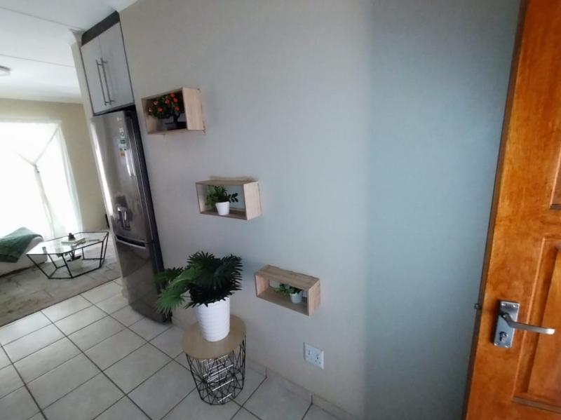 To Let 2 Bedroom Property for Rent in Rynfield A H Gauteng