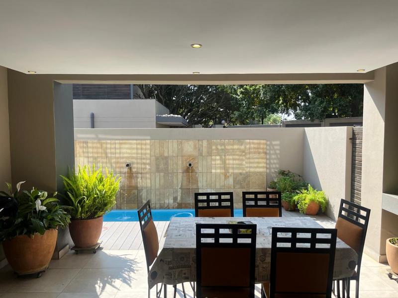 To Let 4 Bedroom Property for Rent in Waterkloof Ridge Gauteng