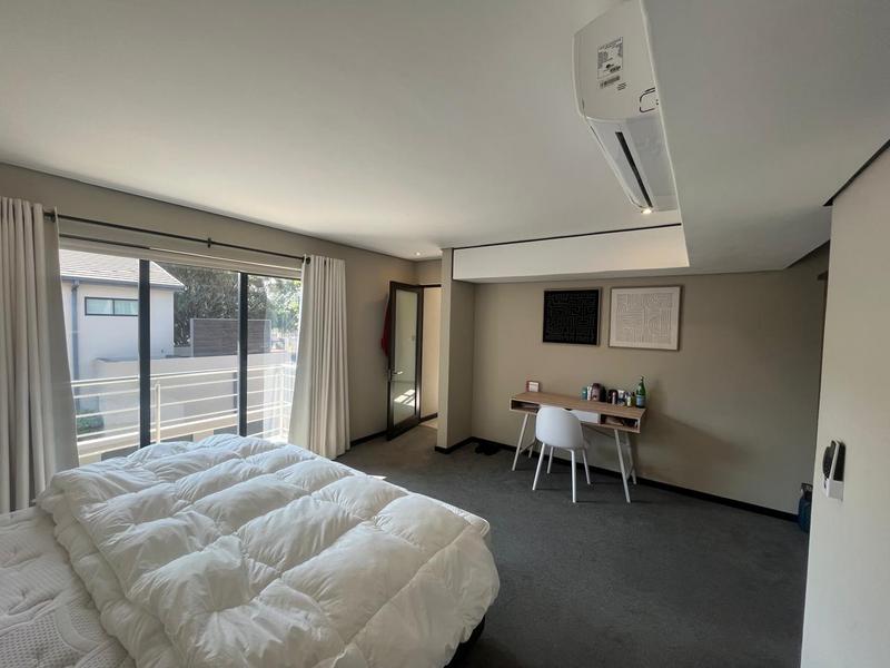 To Let 4 Bedroom Property for Rent in Waterkloof Ridge Gauteng