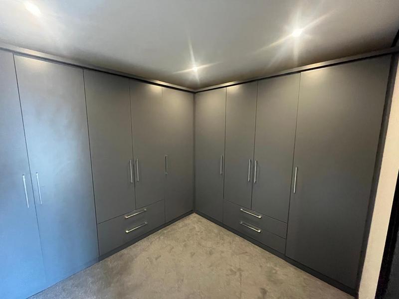 To Let 4 Bedroom Property for Rent in Waterkloof Ridge Gauteng