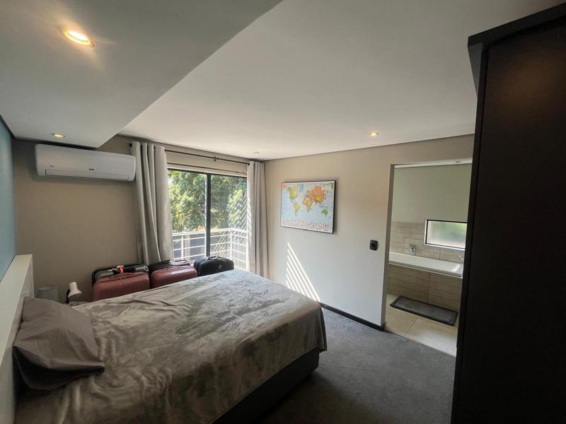 To Let 4 Bedroom Property for Rent in Waterkloof Ridge Gauteng