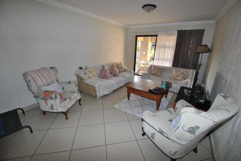 To Let 2 Bedroom Property for Rent in Paulshof Gauteng