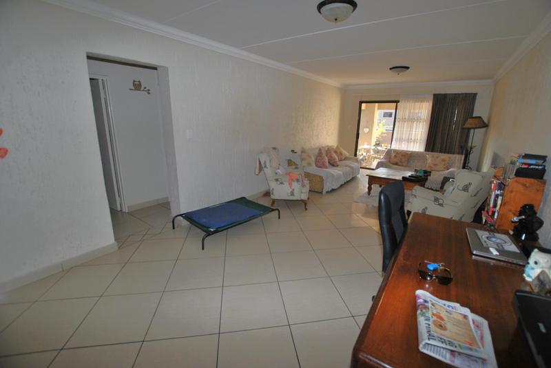 To Let 2 Bedroom Property for Rent in Paulshof Gauteng