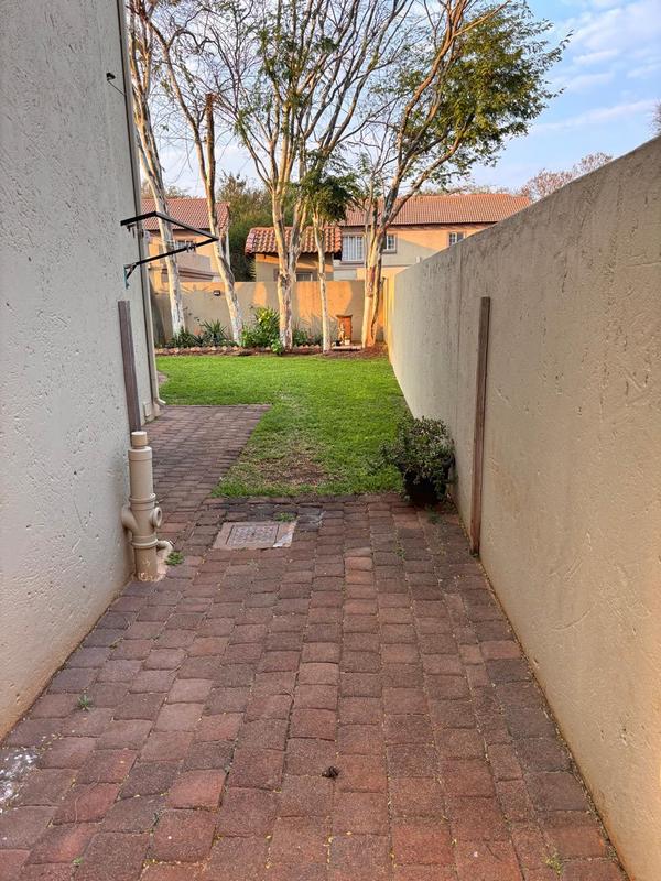 2 Bedroom Property for Sale in Annlin Gauteng
