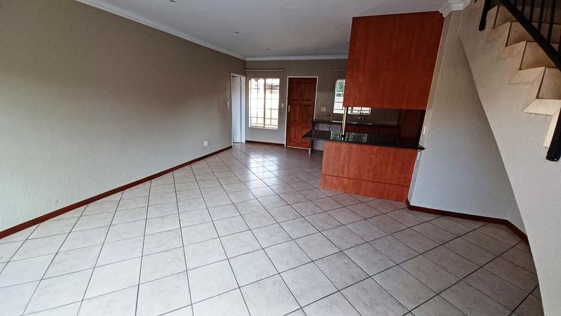 2 Bedroom Property for Sale in Annlin Gauteng