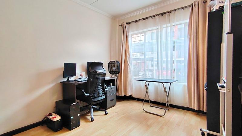 To Let 2 Bedroom Property for Rent in Greenstone Hill Gauteng
