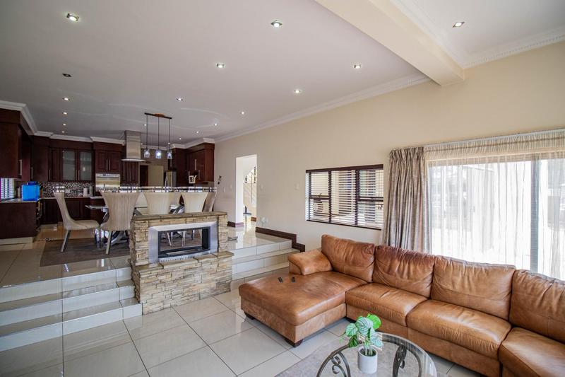 4 Bedroom Property for Sale in Blue Valley Golf Estate Gauteng