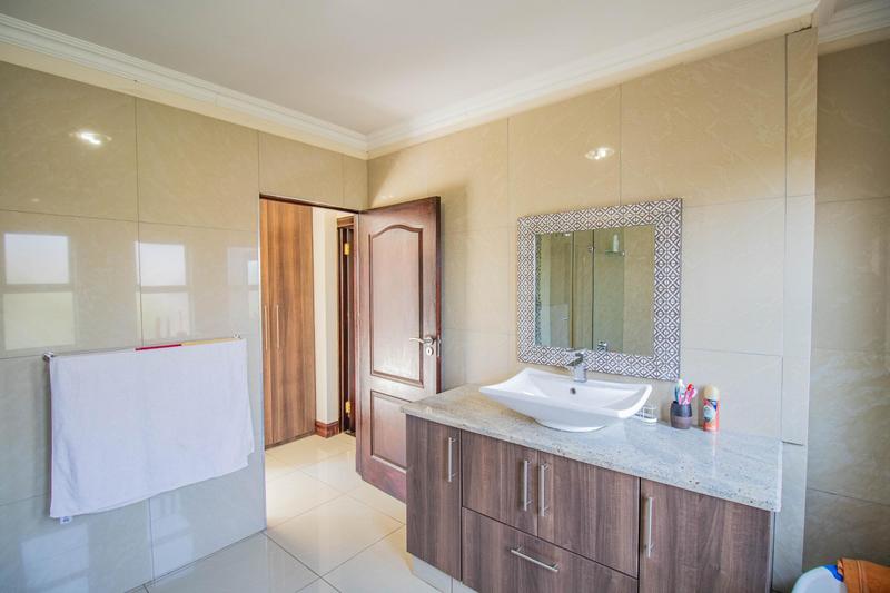 4 Bedroom Property for Sale in Blue Valley Golf Estate Gauteng