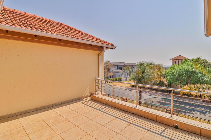 4 Bedroom Property for Sale in Blue Valley Golf Estate Gauteng