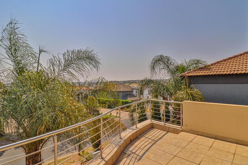 4 Bedroom Property for Sale in Blue Valley Golf Estate Gauteng