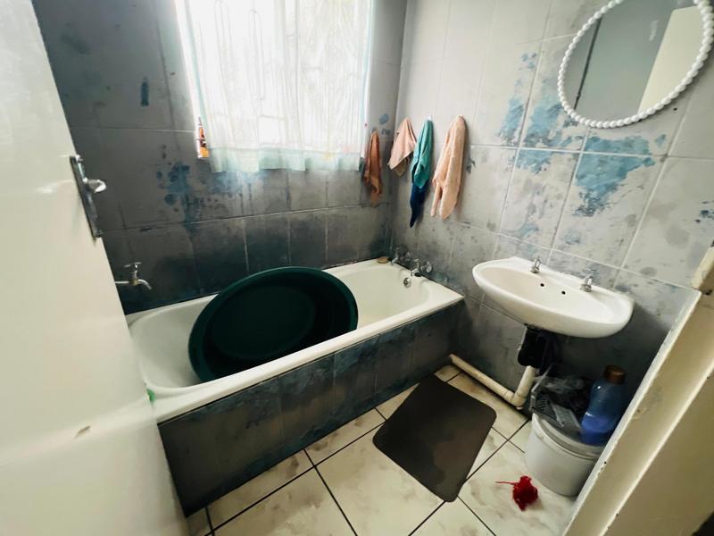 11 Bedroom Property for Sale in Birch Acres Gauteng